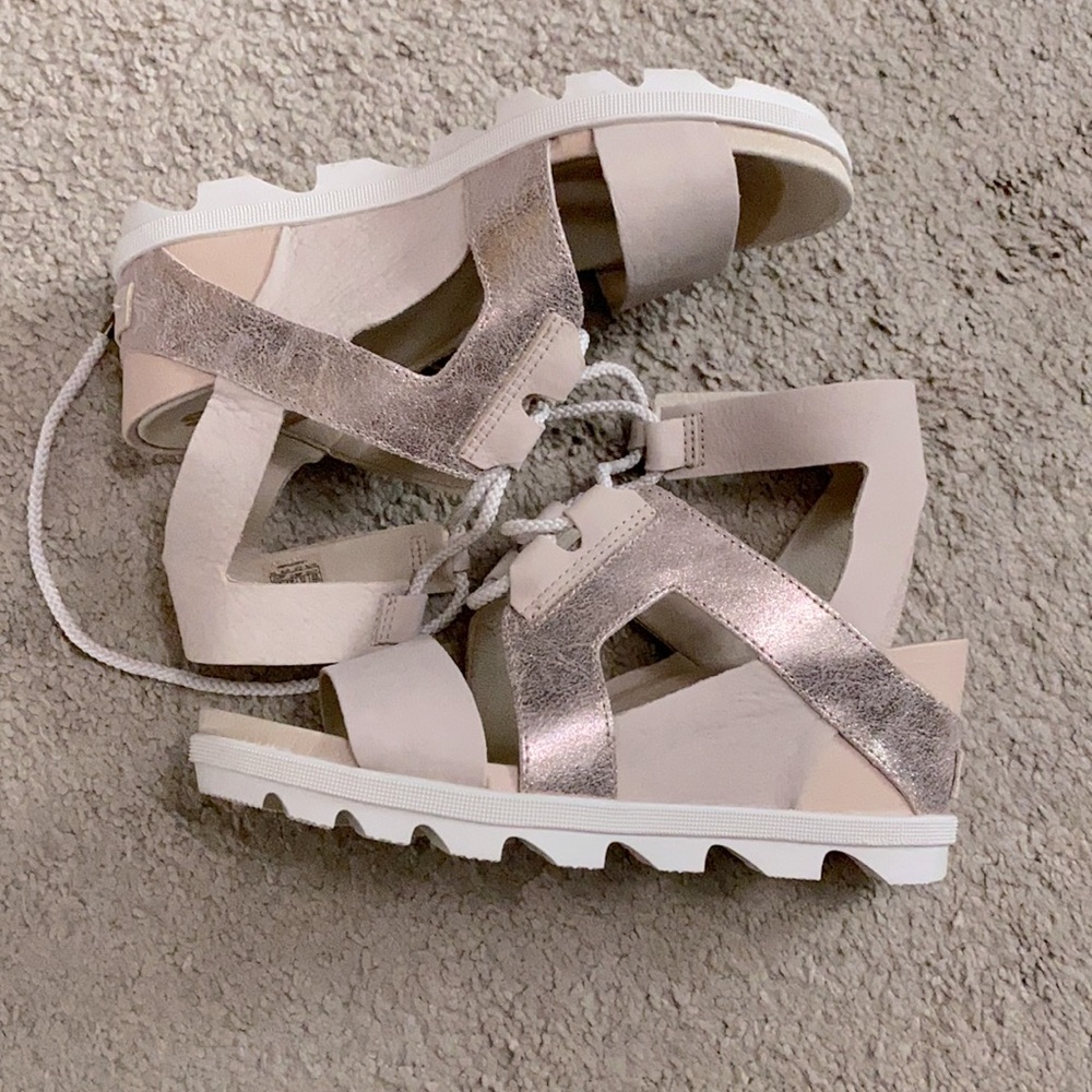 Sorel wedge sandals Size 9.5